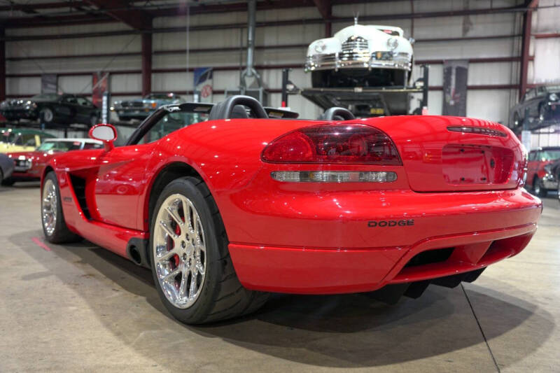 2004 Dodge Viper SRT-10