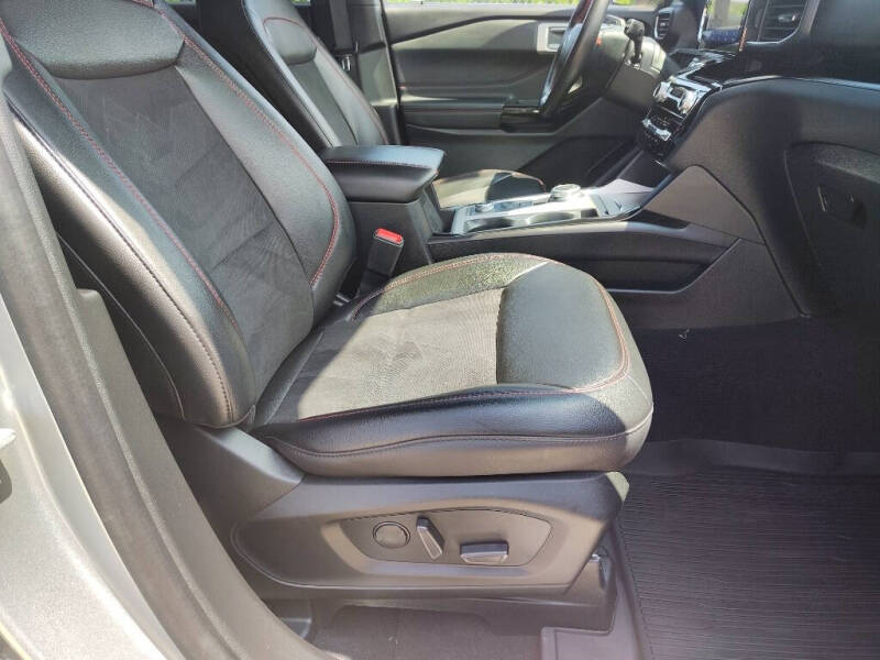 2024 Ford Explorer ST-Line