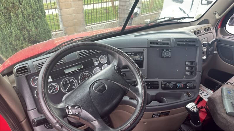 2014 Freightliner Cascadia