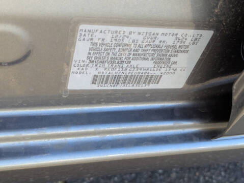 2025 Nissan Versa SR