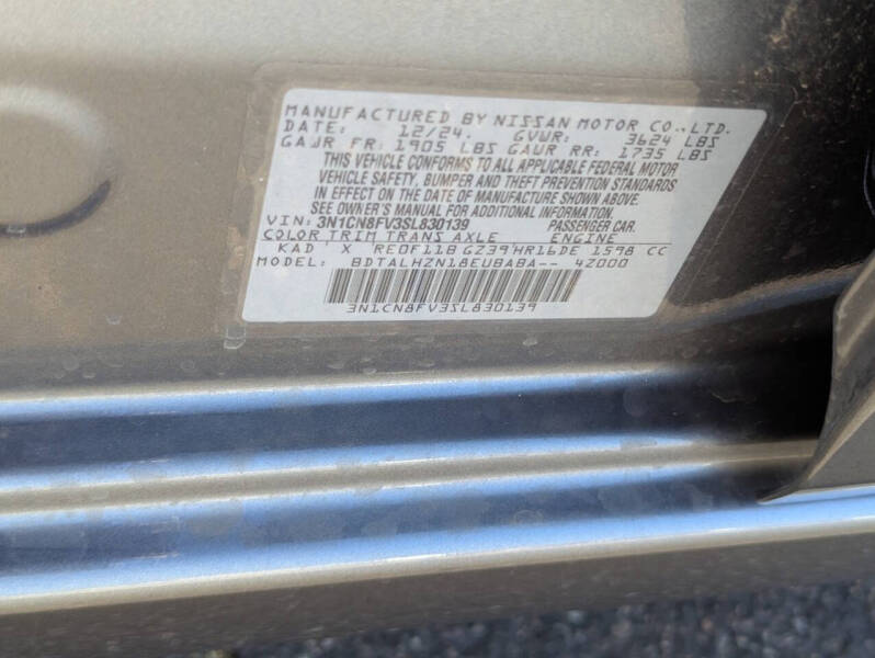 2025 Nissan Versa SR