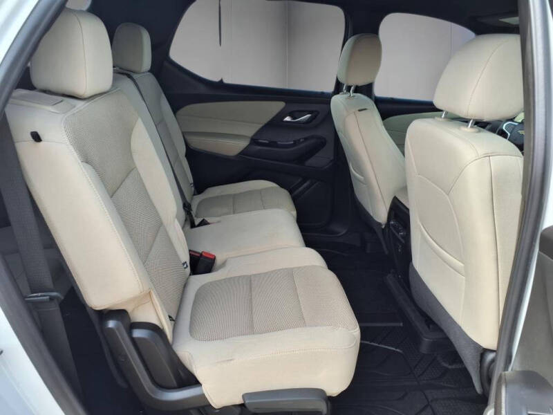 2023 Chevrolet Traverse LS