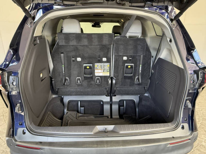 2022 Toyota Sienna XLE 7-Passenger