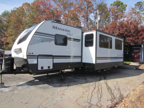 2019 Winnebago MInnie Plus Series 29DDBH