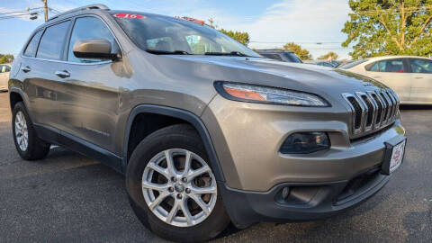 2016 Jeep Cherokee for sale at Dixie Automotive Imports in Fairfield OH