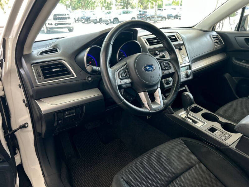 2017 Subaru Outback 2.5i Premium