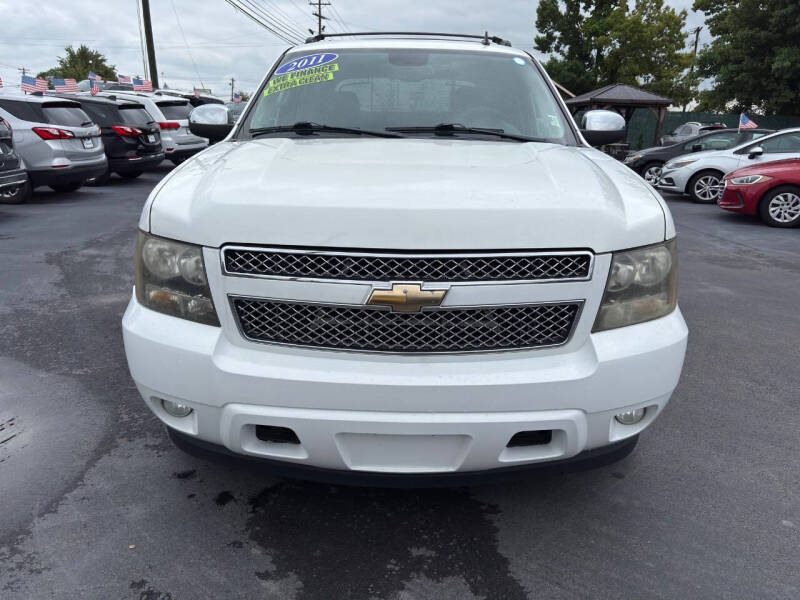 2011 Chevrolet Avalanche LS