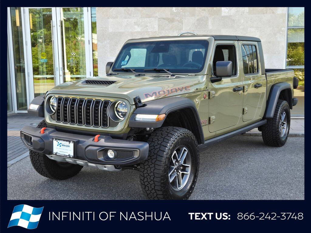 Dk. Green 2026 Jeep Gladiator Mojave 4x4 Mojave 4dr Crew Cab 5.0 ft. SB 1