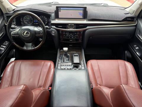 2017 Lexus LX 570