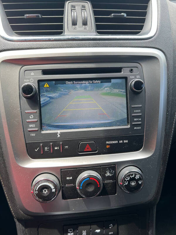 2016 GMC Acadia SLE-2