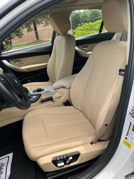 2018 BMW 3 Series 320i