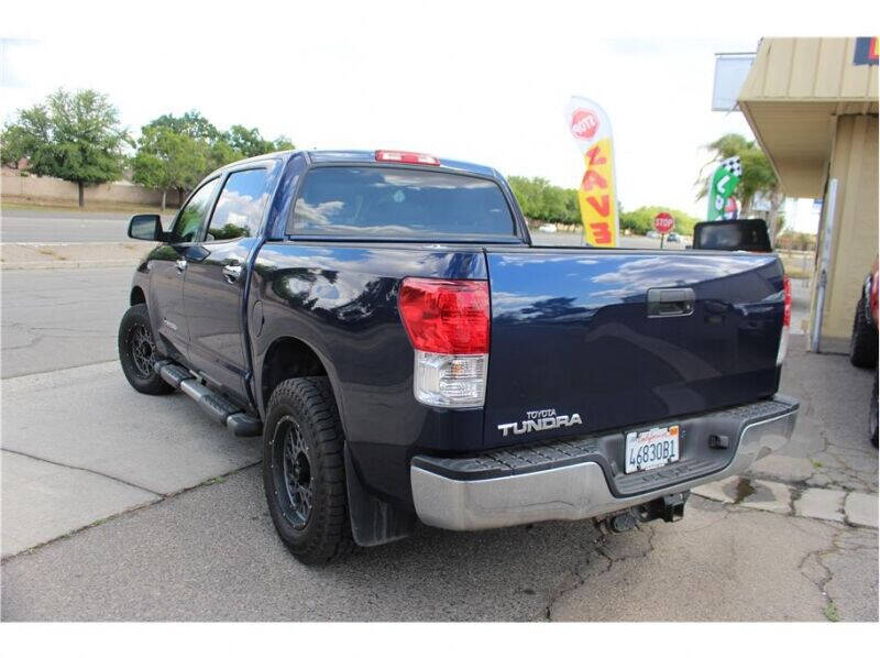 2011 Toyota Tundra Grade