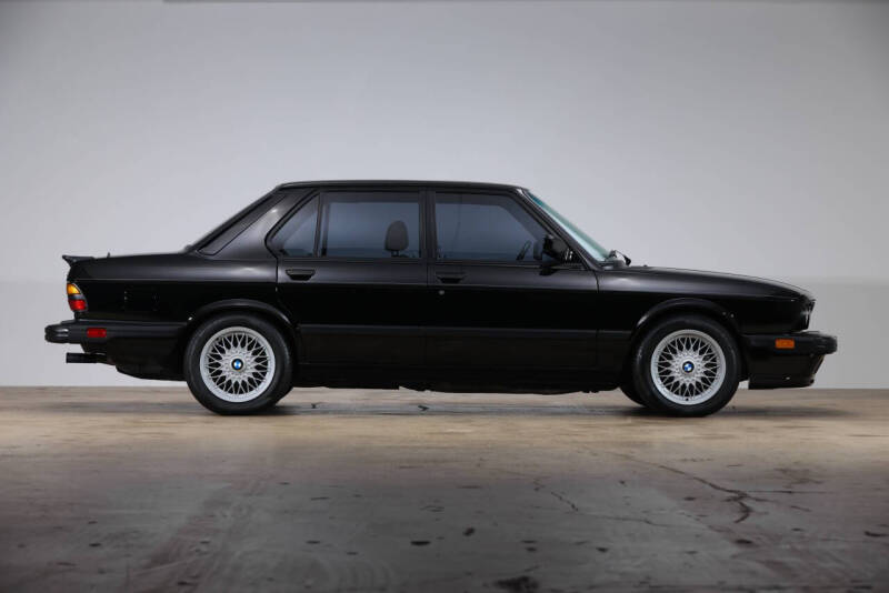 1988 BMW M5