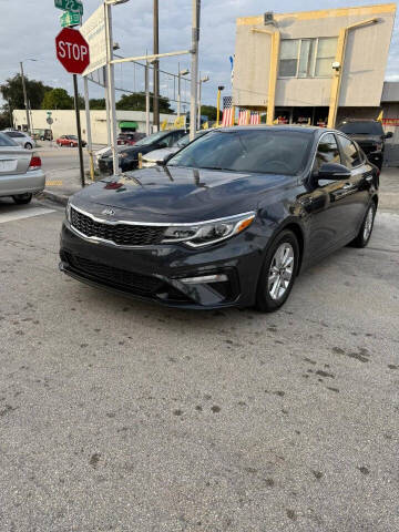 2019 Kia Optima for sale at Global Auto Sales USA in Miami FL