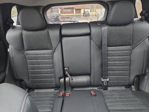 2025 Mitsubishi Outlander PHEV SE