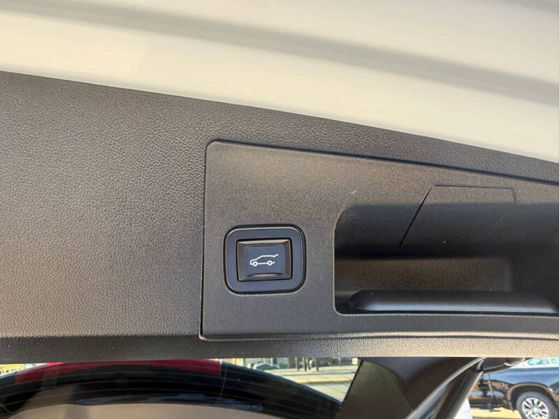 2018 Cadillac XT5 Platinum