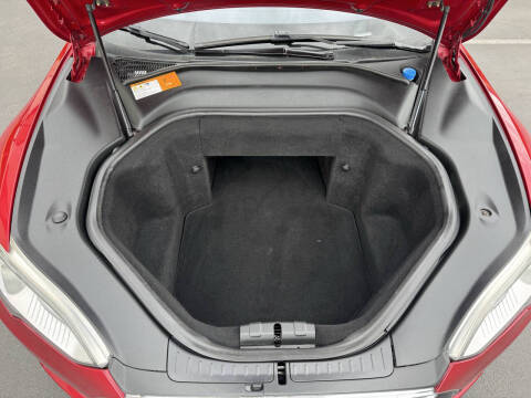 2013 Tesla Model S Performance