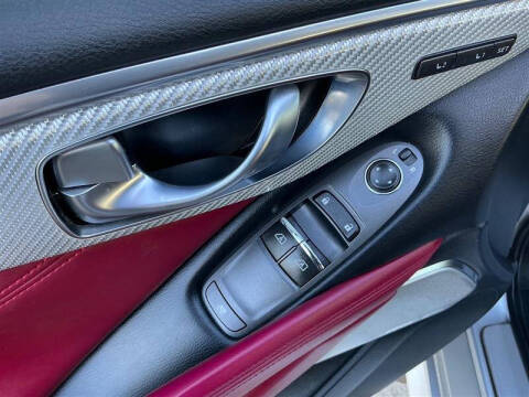 2017 Infiniti Q60 Red Sport 400