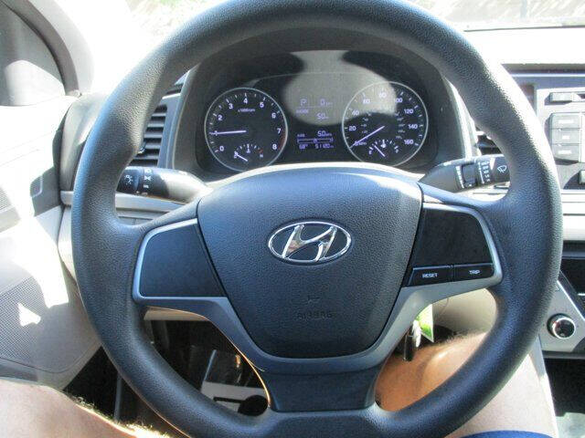 2017 Hyundai Elantra