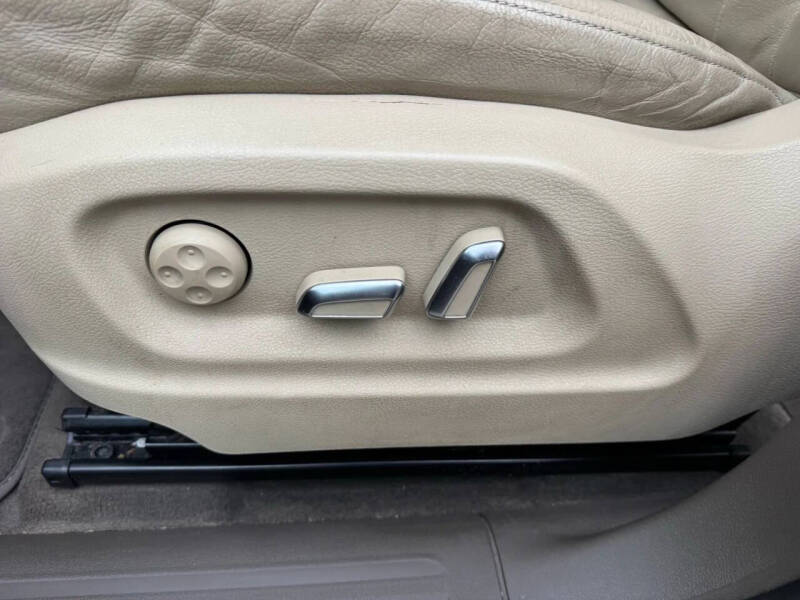 2014 Audi Q5 2.0T quattro Premium Plus