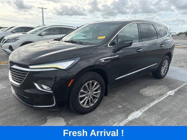 2023 Buick Enclave Essence