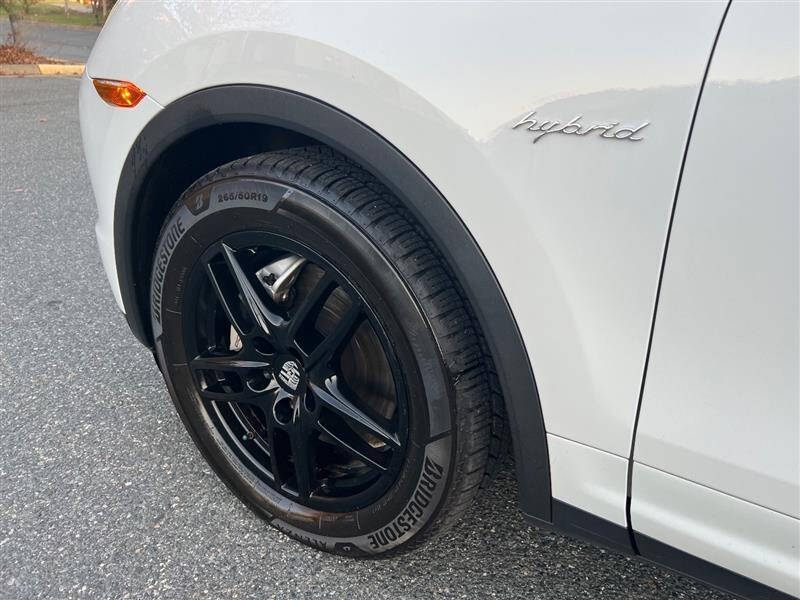 2012 Porsche Cayenne S Hybrid