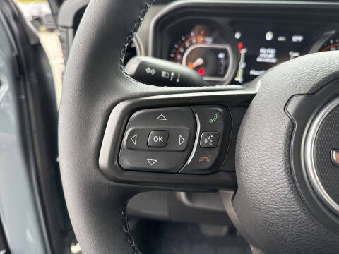 2025 Jeep Gladiator Mojave X