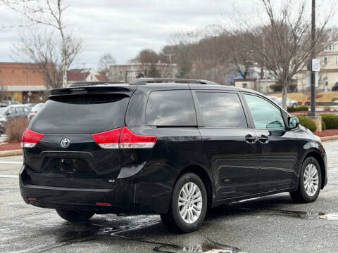 2013 Toyota Sienna