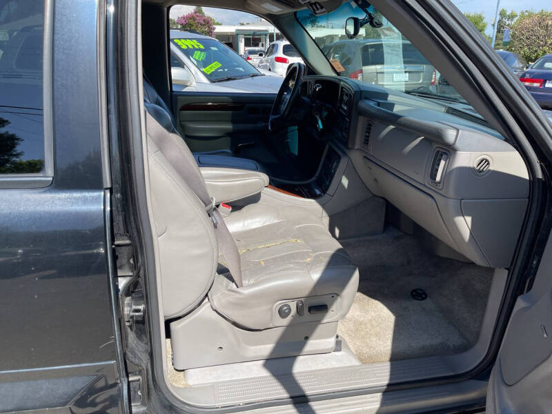 2002 Cadillac Escalade
