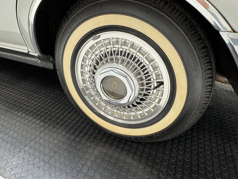 1983 Lincoln Continental