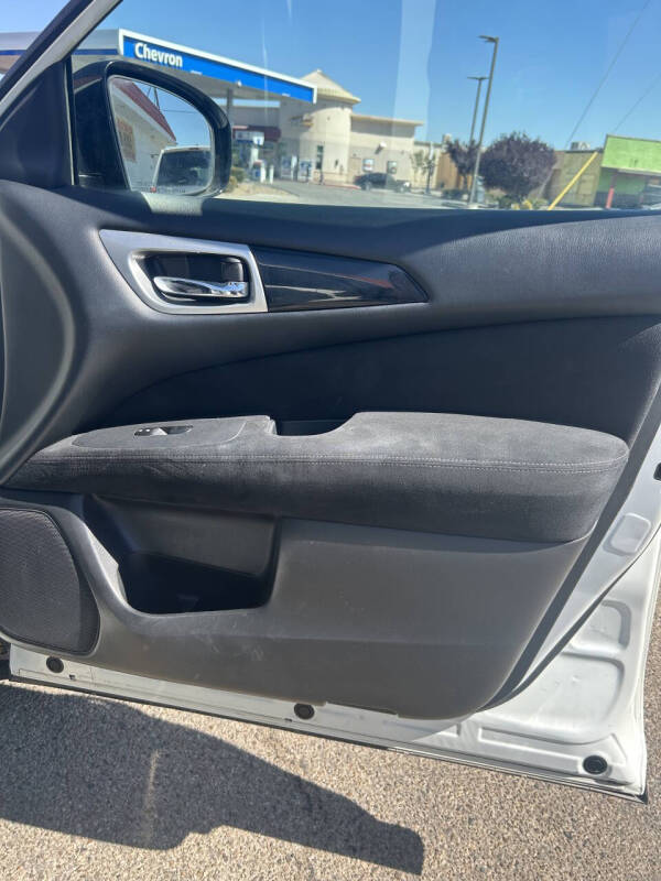 2016 Nissan Pathfinder