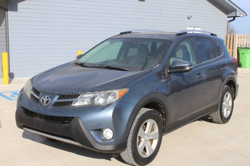 2014 Toyota RAV4 XLE's photo