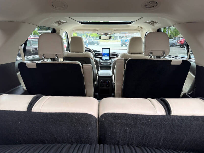 2020 Ford Explorer Platinum