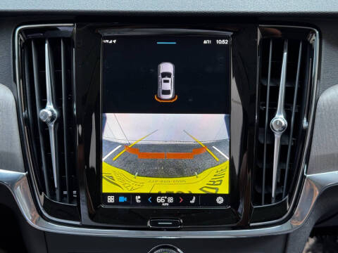 2023 Volvo S90 B6 Plus