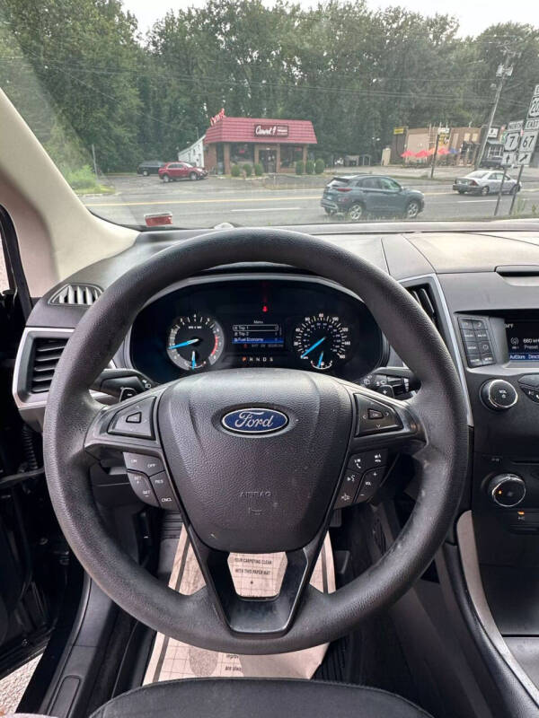 2017 Ford Edge SE