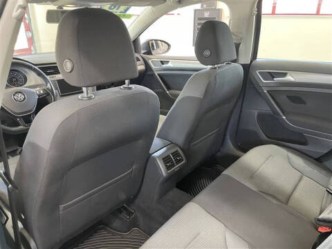 2016 Volkswagen Golf