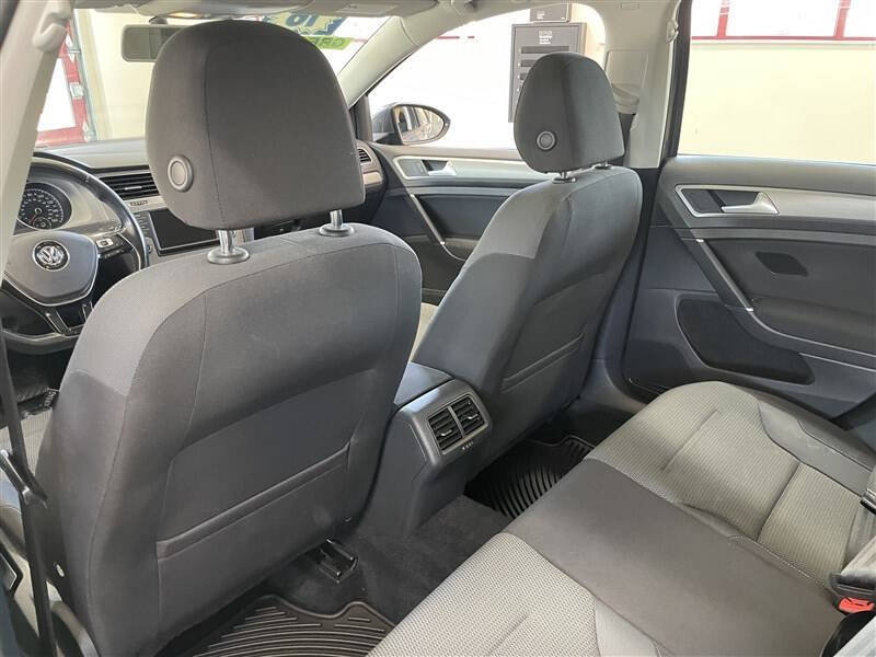 2016 Volkswagen Golf