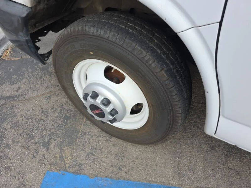 2016 GMC Savana 3500