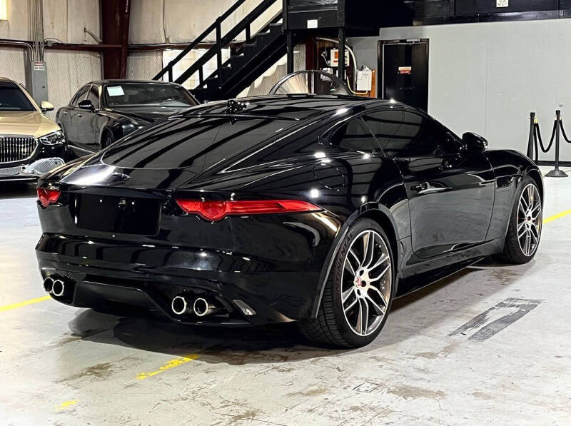 2015 Jaguar F-TYPE R