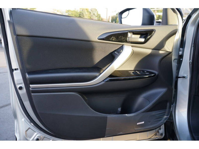 2025 Mitsubishi Eclipse Cross LE