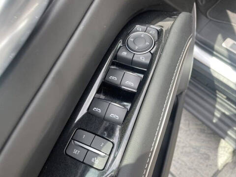 2022 Cadillac Escalade Sport Platinum