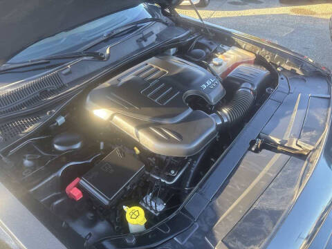 2016 Dodge Challenger SXT Plus