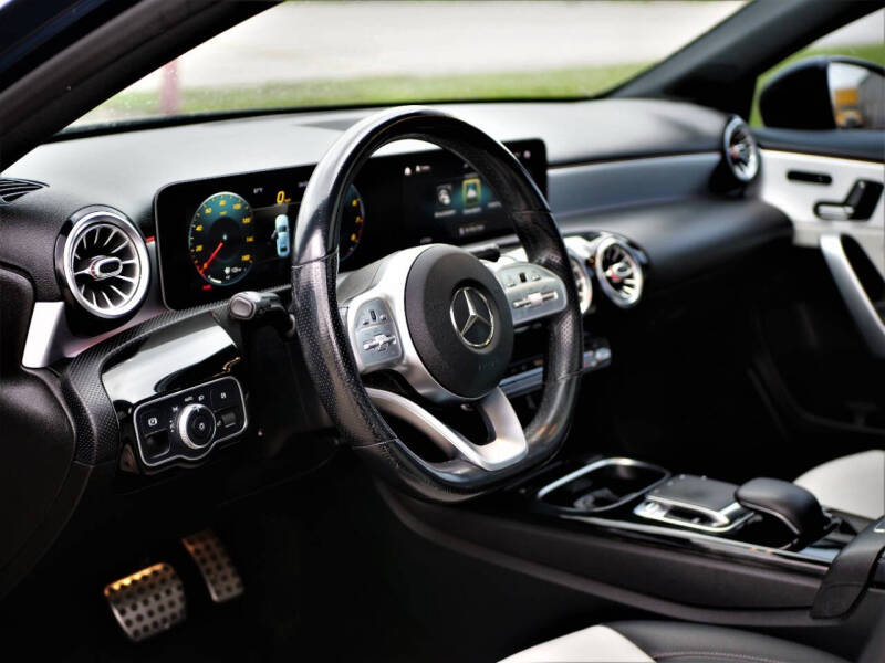 2019 Mercedes-Benz A-Class A 220