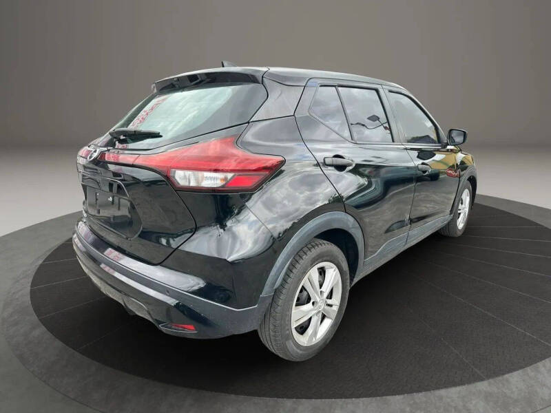 2021 Nissan Kicks S