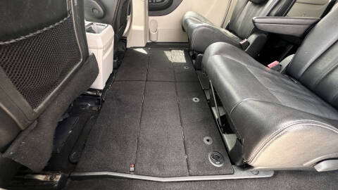 2014 Chrysler Town and Country Touring