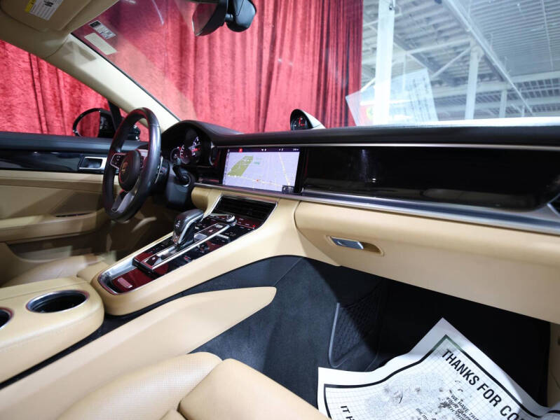 2018 Porsche Panamera