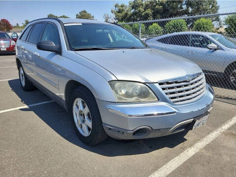 2005 Chrysler Pacifica Touring