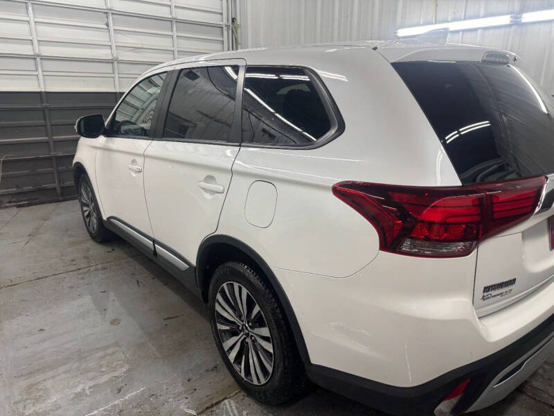 2019 Mitsubishi Outlander SE