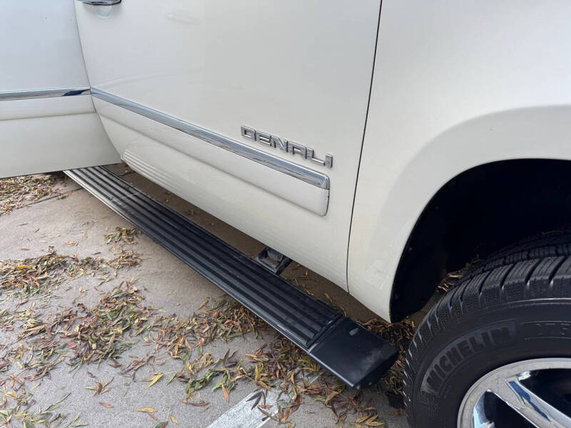 2012 GMC Yukon XL Denali