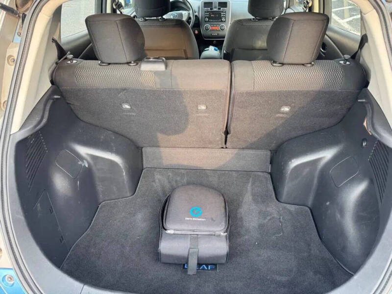 2014 Nissan LEAF S